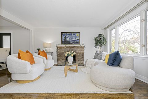 Photo 18 at 305 Connaught Avenue, Newtonbrook West, Toronto