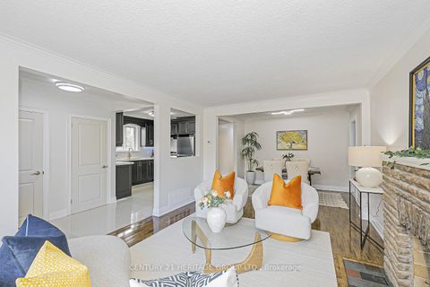 Photo 19 at 305 Connaught Avenue, Newtonbrook West, Toronto