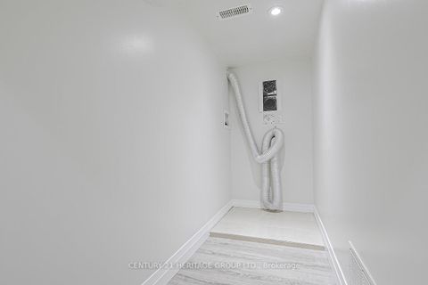 Photo 28 at 305 Connaught Avenue, Newtonbrook West, Toronto