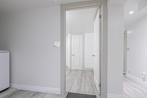 Photo 31 at 305 Connaught Avenue, Newtonbrook West, Toronto