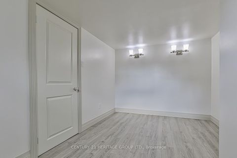 Photo 46 at 305 Connaught Avenue, Newtonbrook West, Toronto