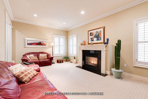 Photo 13 at 66 Sanibel Crescent, Uplands, Vaughan