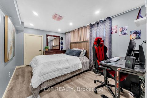 Photo 31 at 21 Kanarick Crescent, Jane Heights, Toronto