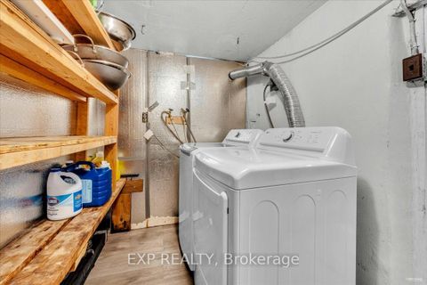 Photo 37 at 21 Kanarick Crescent, Jane Heights, Toronto