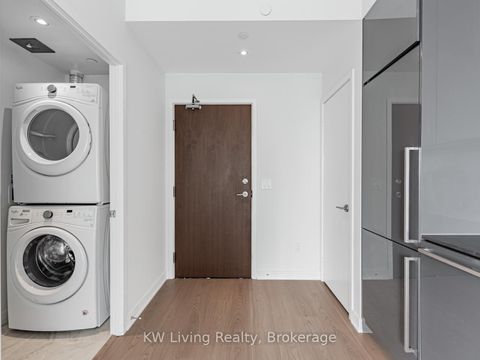 Photo 2 at 2806 - 115 McMahon Drive, Bayview Village, Toronto