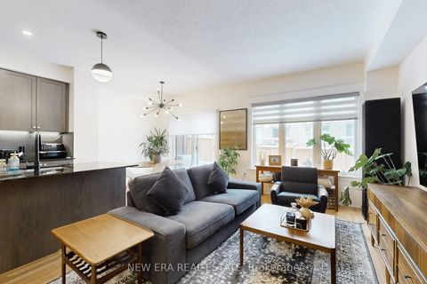 Photo 3 at 89 Thornapple Lane, Oak Ridges Lake Wilcox, Richmond Hill