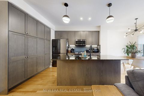 Photo 6 at 89 Thornapple Lane, Oak Ridges Lake Wilcox, Richmond Hill