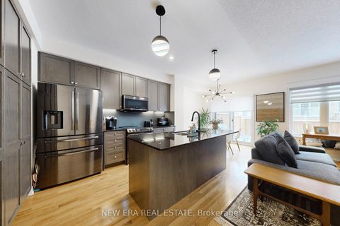 Photo 7 at 89 Thornapple Lane, Oak Ridges Lake Wilcox, Richmond Hill