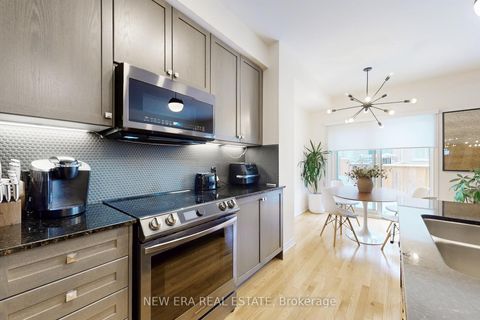 Photo 8 at 89 Thornapple Lane, Oak Ridges Lake Wilcox, Richmond Hill