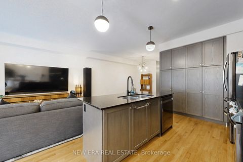 Photo 9 at 89 Thornapple Lane, Oak Ridges Lake Wilcox, Richmond Hill