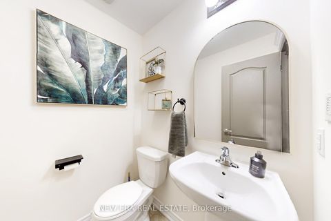 Photo 13 at 89 Thornapple Lane, Oak Ridges Lake Wilcox, Richmond Hill