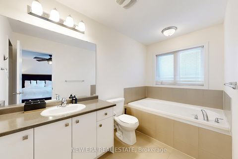 Photo 22 at 89 Thornapple Lane, Oak Ridges Lake Wilcox, Richmond Hill