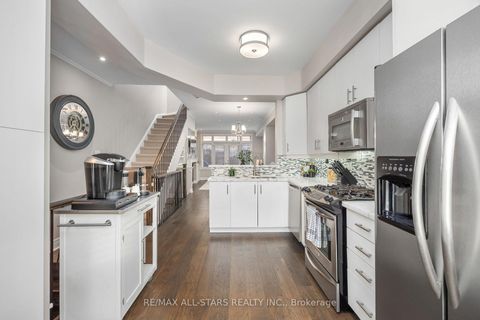 Photo 5 at 114 Six Point Road, City Centre West, Toronto