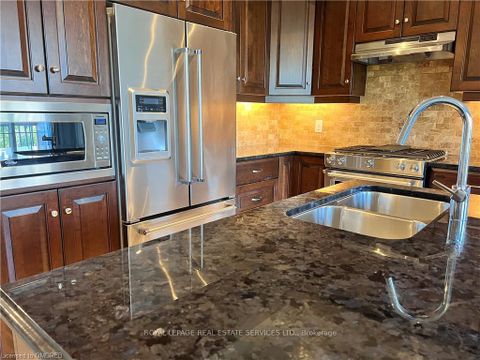 Photo 8 at 3140 Blackfriar Common, JM Joshua Meadows, Oakville