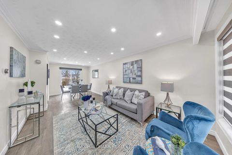 Photo 4 at 35 Rowallan Drive, West Hill, Toronto