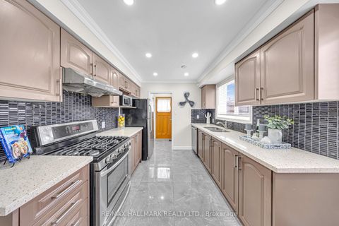 Photo 10 at 35 Rowallan Drive, West Hill, Toronto