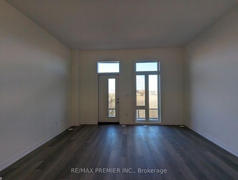 Photo 7 at 408 - 11 Steckley House Lane, Rural Richmond Hill, Richmond Hill