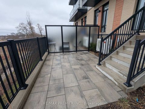 Photo 16 at 408 - 11 Steckley House Lane, Rural Richmond Hill, Richmond Hill