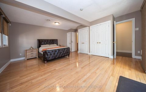 Photo 16 at 2098 Pharmacy Avenue, L'Amoreaux, Toronto