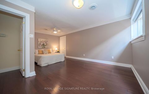 Photo 18 at 2098 Pharmacy Avenue, L'Amoreaux, Toronto