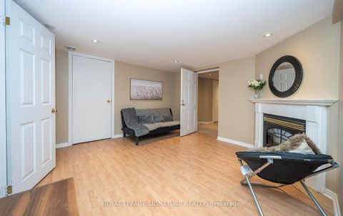 Photo 29 at 2098 Pharmacy Avenue, L'Amoreaux, Toronto