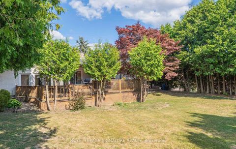 Photo 38 at 2098 Pharmacy Avenue, L'Amoreaux, Toronto