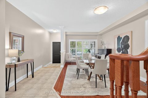 Photo 5 at 10 Mendel Crescent, Patterson, Vaughan