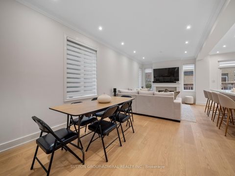 Photo 5 at 117 Wildberry Crescent, Vellore Village, Vaughan