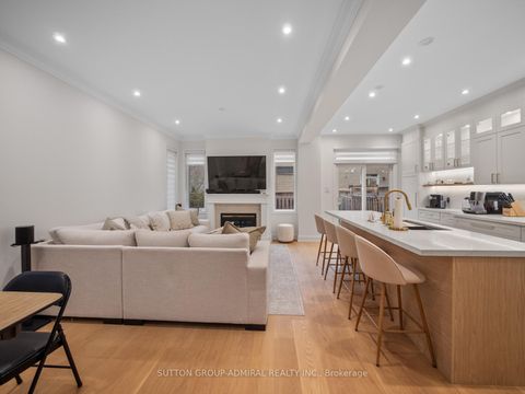 Photo 6 at 117 Wildberry Crescent, Vellore Village, Vaughan