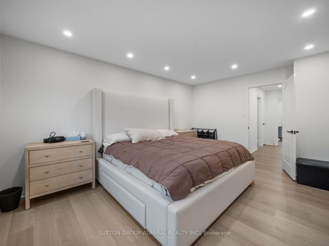 Photo 22 at 117 Wildberry Crescent, Vellore Village, Vaughan