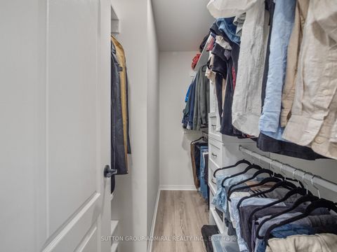 Photo 23 at 117 Wildberry Crescent, Vellore Village, Vaughan