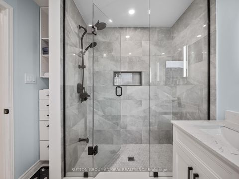 Photo 25 at 117 Wildberry Crescent, Vellore Village, Vaughan