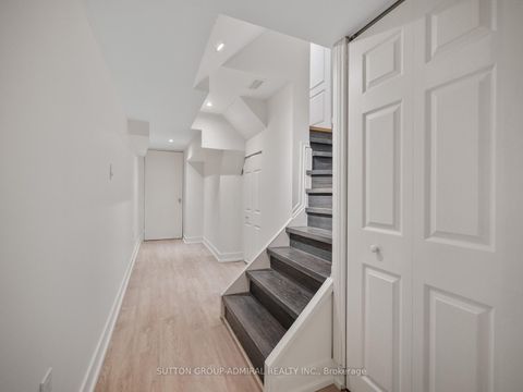 Photo 27 at 117 Wildberry Crescent, Vellore Village, Vaughan