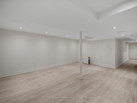 Photo 31 at 117 Wildberry Crescent, Vellore Village, Vaughan