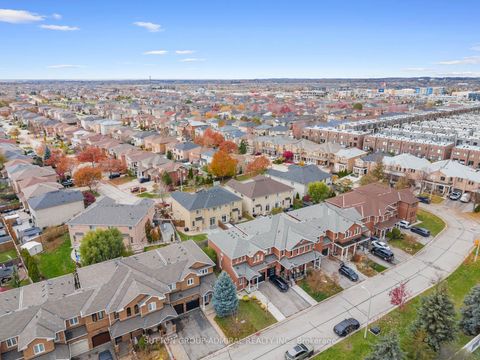 Photo 38 at 117 Wildberry Crescent, Vellore Village, Vaughan