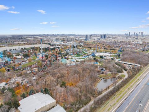 Photo 42 at 117 Wildberry Crescent, Vellore Village, Vaughan