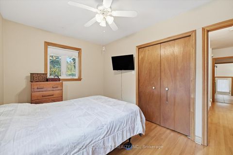 Photo 17 at 237 Mohawk Road, BR Bronte, Oakville