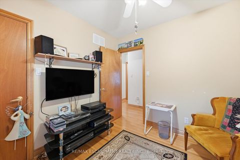 Photo 22 at 237 Mohawk Road, BR Bronte, Oakville