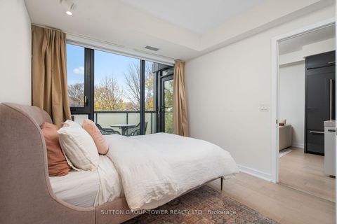 Photo 13 at 507 - 840 St. Clair Avenue W, Oakwood Village, Toronto