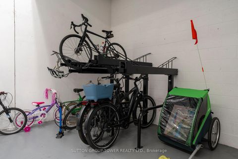 Photo 24 at 507 - 840 St. Clair Avenue W, Oakwood Village, Toronto