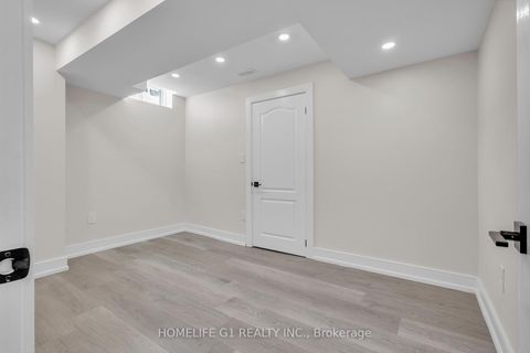 Photo 27 at 29 Sixteen Mile Drive, GO Glenorchy, Oakville