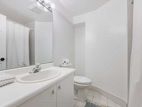 Photo 34 at 71 Green Acres Road, Uplands, Vaughan