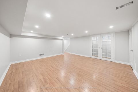 Photo 18 at 10 Heather Road, Leaside, Toronto