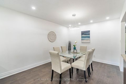 Photo 6 at 1048 Robarts Road, CP College Park, Oakville