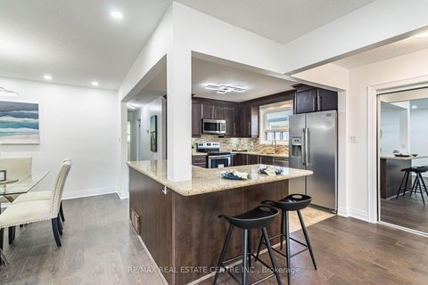 Photo 9 at 1048 Robarts Road, CP College Park, Oakville