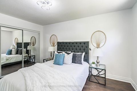 Photo 17 at 1048 Robarts Road, CP College Park, Oakville