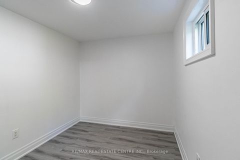 Photo 42 at 1048 Robarts Road, CP College Park, Oakville