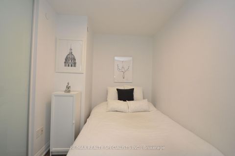 Photo 15 at 2206 - 9 VALHALLA INN Road, City Centre West, Toronto