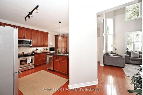 Photo 6 at 142 Regatta Avenue, Oak Ridges, Richmond Hill