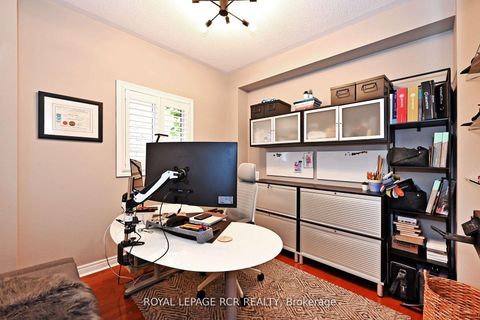 Photo 15 at 142 Regatta Avenue, Oak Ridges, Richmond Hill